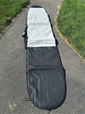 Dakine Daylight Noserider Surfboard Bag ($288 Msrp) 11’